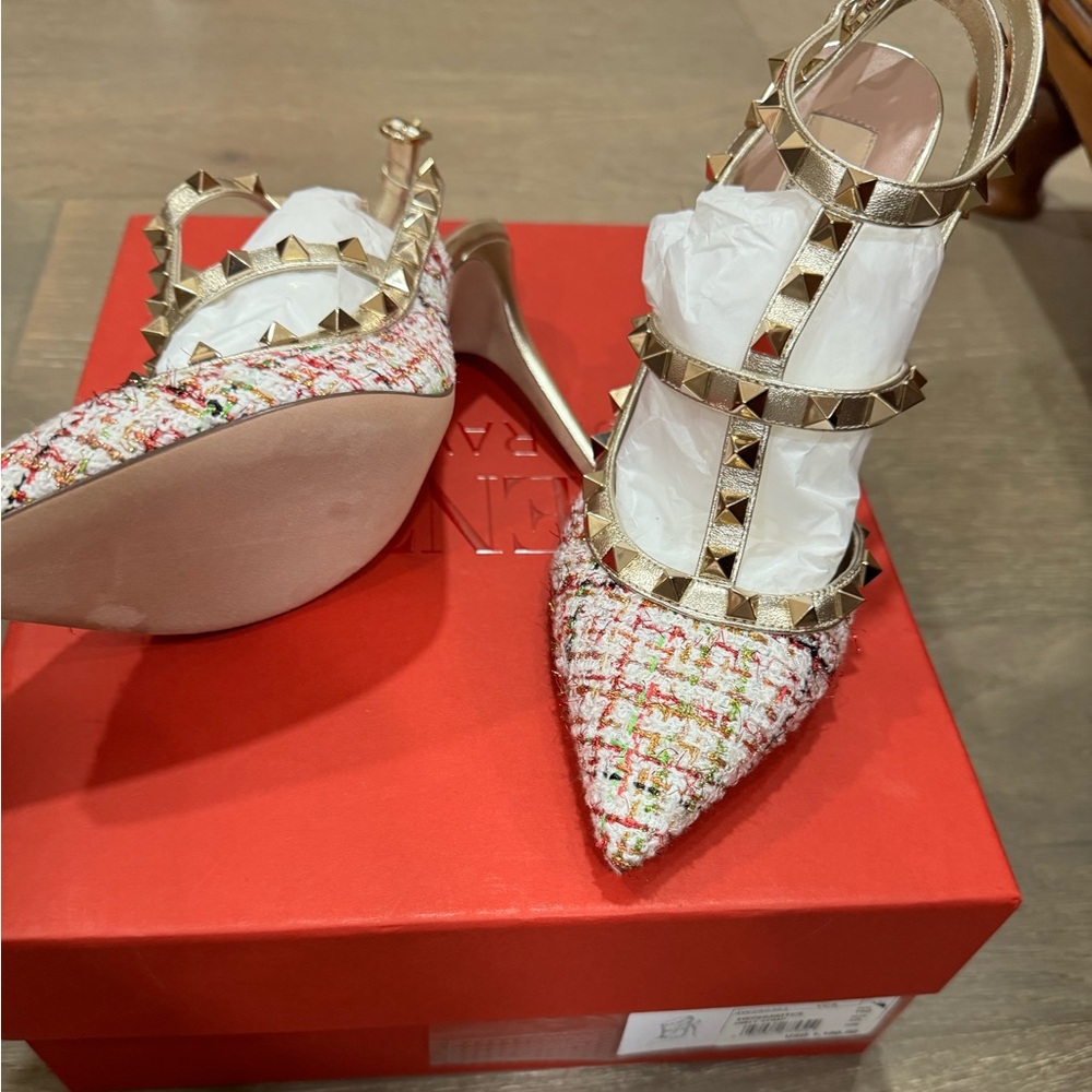 Valentino Rockstud Pumps - BRAND new